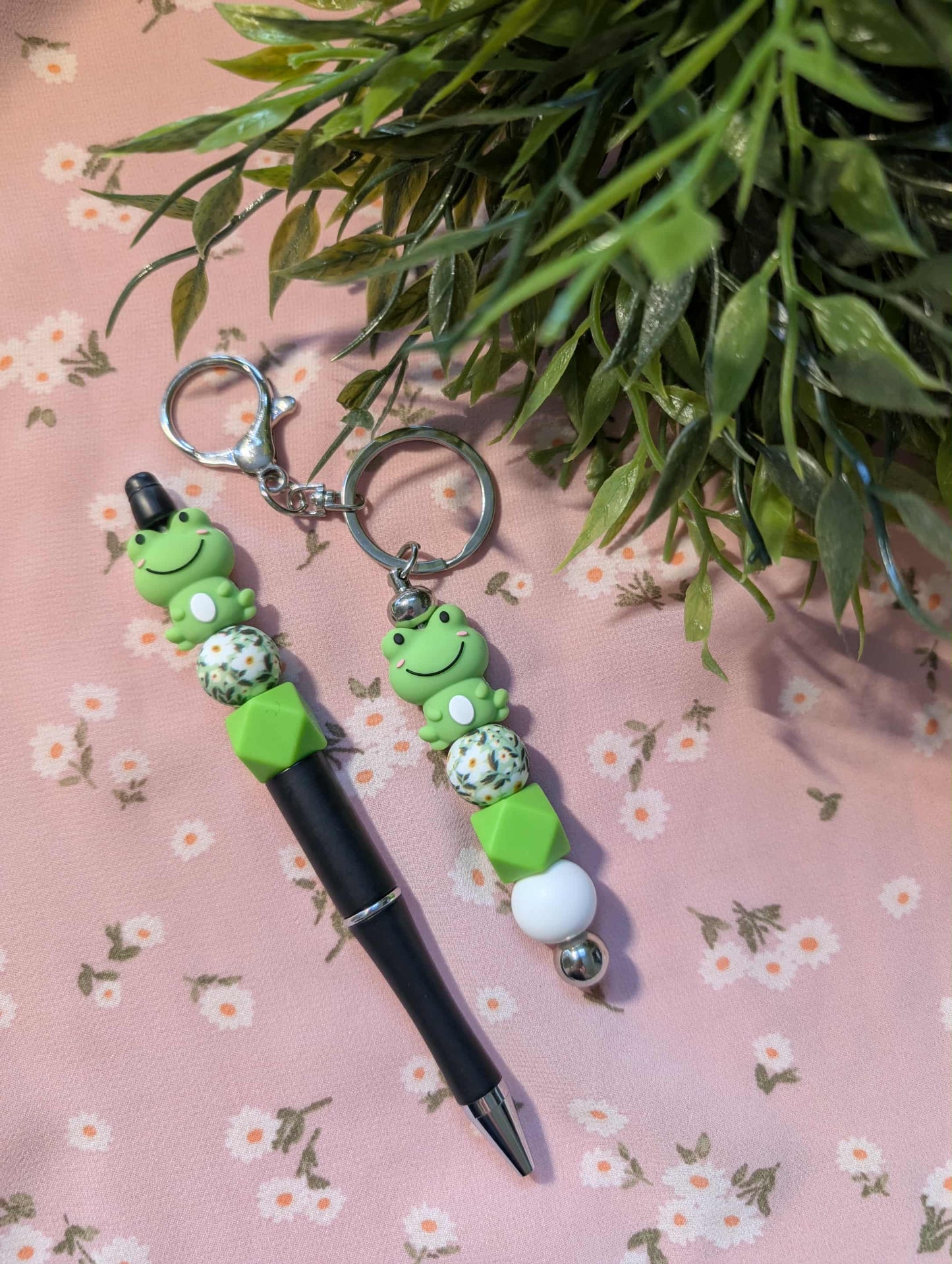 Ensemble stylo et porte-clés GRENOUILLE